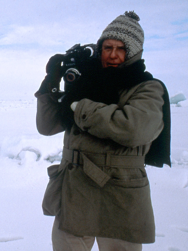 Jean Rouch sur un tournage